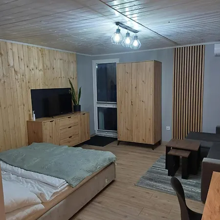 Nad Jeziorem Piasecznik Apartamento *